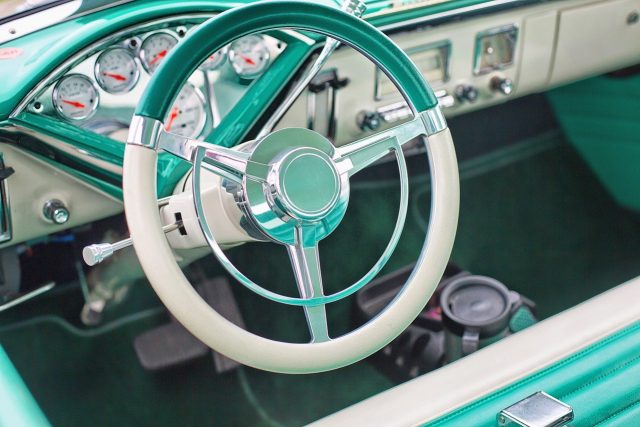 Coches actuales con diseños vintage que harán que te sientas una estrella